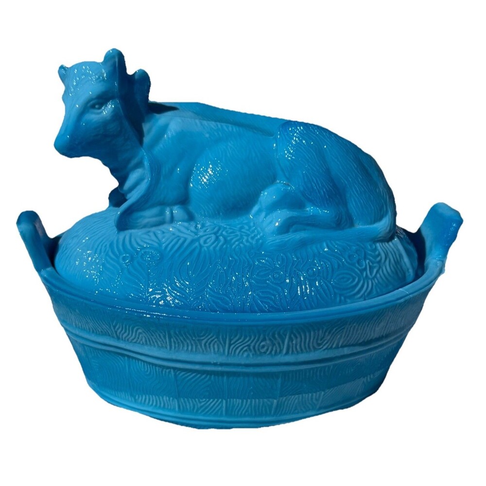 Vintage Aqua Blue & White Slag Glass Cow On Nest 5 1/2” long Unbranded